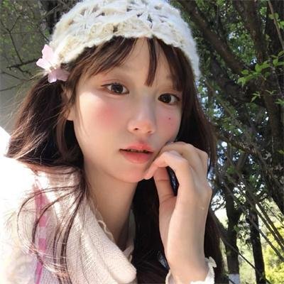 小犬与女孩