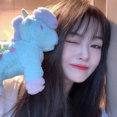 三个摩登女性